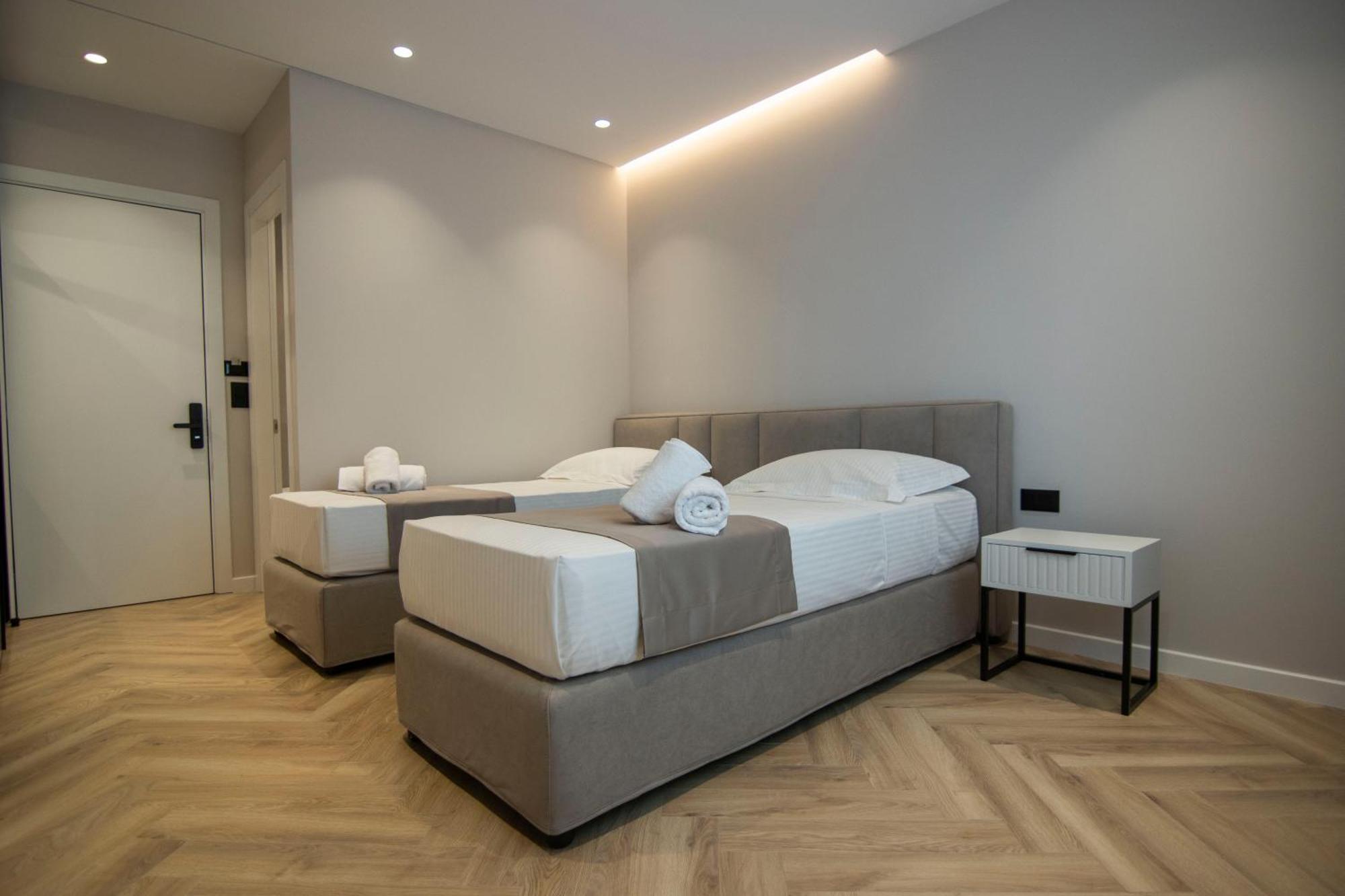 Mina Luxury Rooms Tirana Exterior foto
